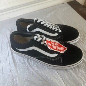 Vans Old Skool Black & White – Men’s 10.5 / Women’s 12 – Good Condition
